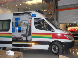 mercedes-benz-ambulance-conversion(6)        